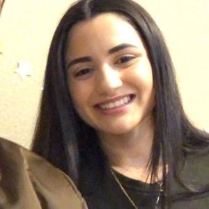 Meet your Posher, Lisandra